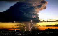 Lightning over Tucson captured by extreme weather photographer Warren Faidley
